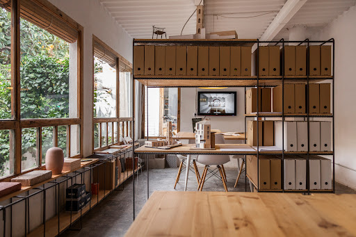 menhir · taller d'arquitectura