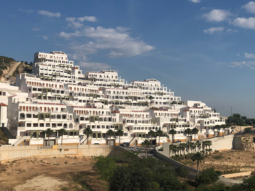 Adrián Ferrer Arquitectura