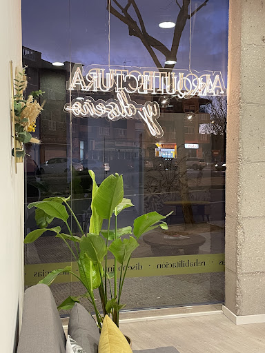 Arquitectura y Diseño. Emebe & Mosan