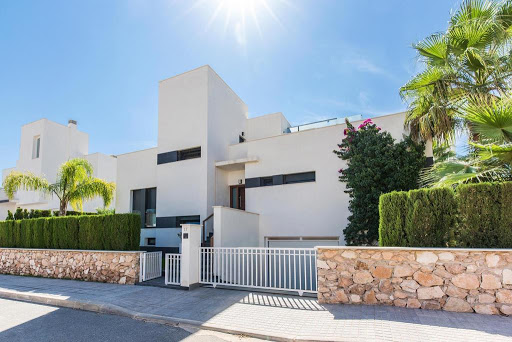 Sergio A. González Galiano, arquitecto