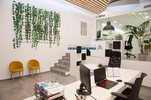 Arquitecto - Antonio Montilla