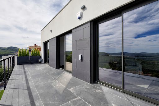 AMR Arquitectura | Arquitectos y constructores de casas prefabricadas modulares con entramado de madera ligera en Barcelona.